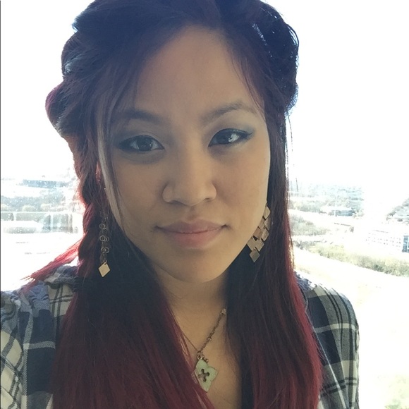 Meet your Posher, Dana - Picture 1 of 1